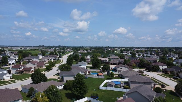 830 Coyote Trail, Manteno, IL 60950