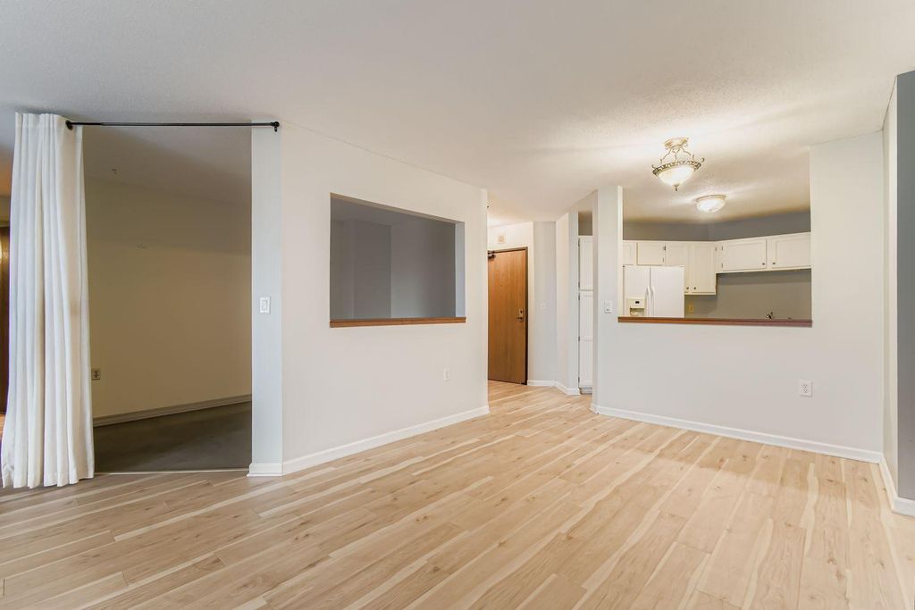 6500 Woodlake Drive 401, Richfield, MN 55423 — photo 4