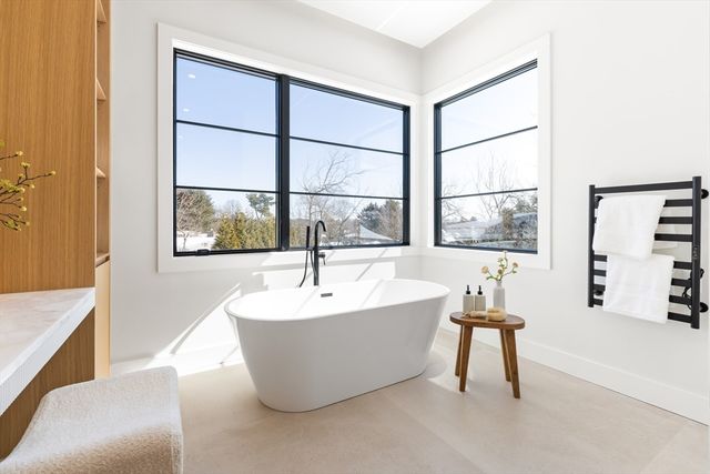 28 Dorothy Rd, Newton, MA 02459