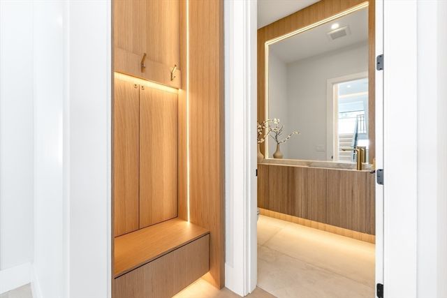 28 Dorothy Rd, Newton, MA 02459