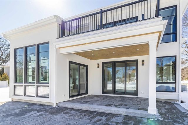 28 Dorothy Rd, Newton, MA 02459