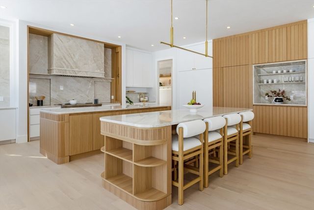 28 Dorothy Rd, Newton, MA 02459