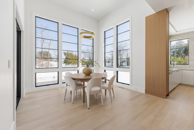 28 Dorothy Rd, Newton, MA 02459