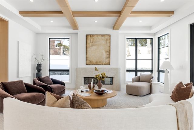 28 Dorothy Rd, Newton, MA 02459