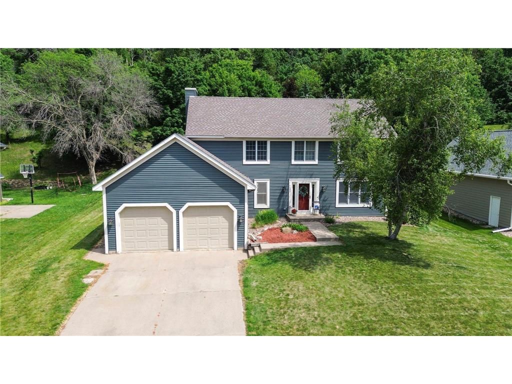 1497 Golf View Drive, River Falls, WI 54022
