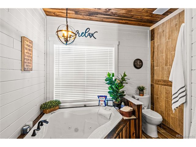 274 County Road 356, Westcliffe, CO 81252