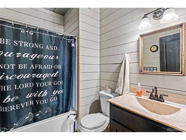 274 County Road 356, Westcliffe, CO 81252