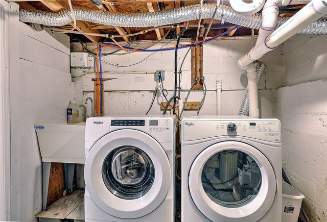 45 White Avenue, East Providence, RI 02915