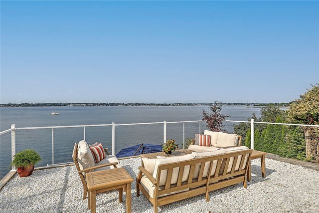 45 White Avenue, East Providence, RI 02915