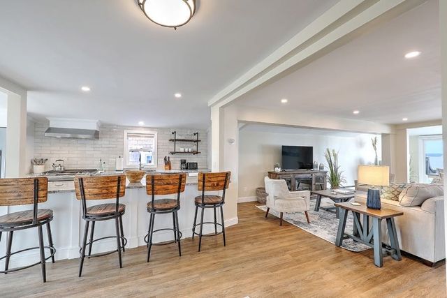 45 White Avenue, East Providence, RI 02915