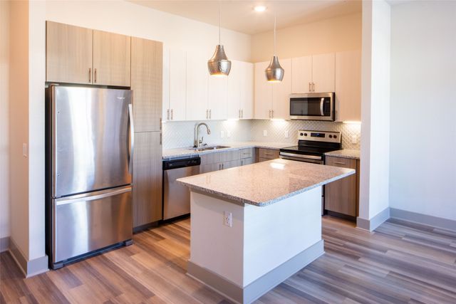 6000 Gaston Avenue 105, Dallas, TX 75214