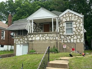 6949 Claremore Drive, St Louis, MO 63121