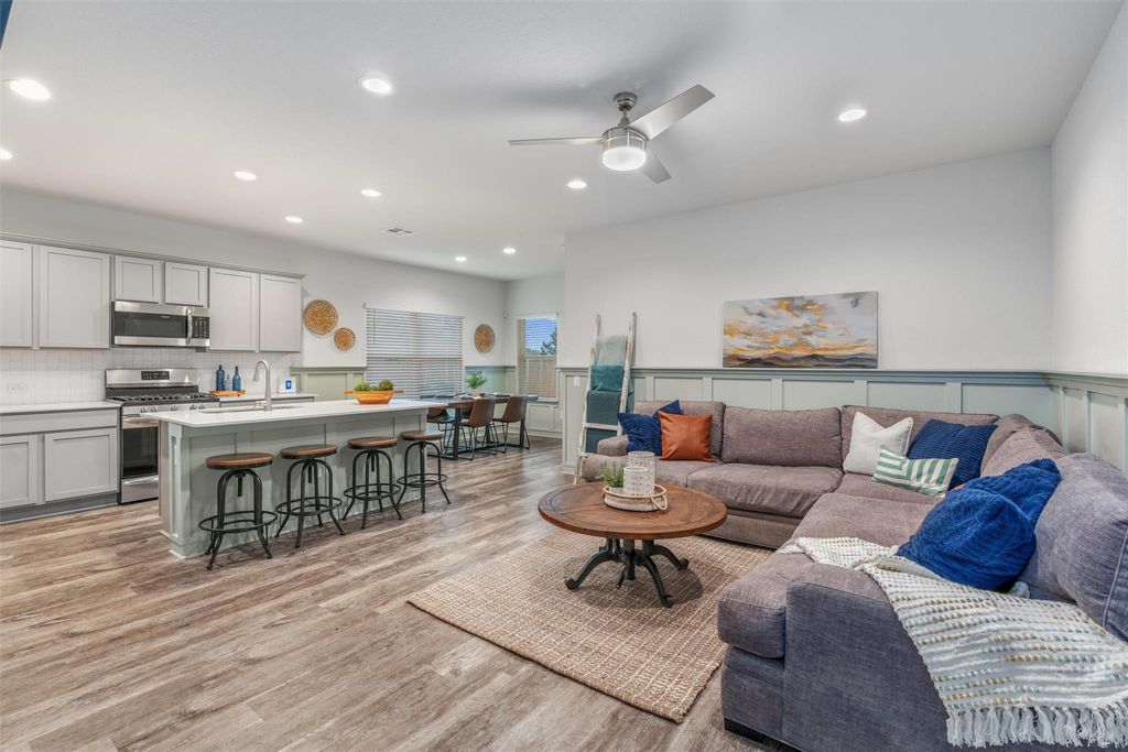 100 Deserti RD, Leander, TX 78641