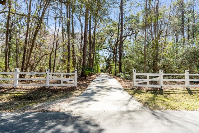 1988 Long Creek Road, Wadmalaw Island, SC 29487