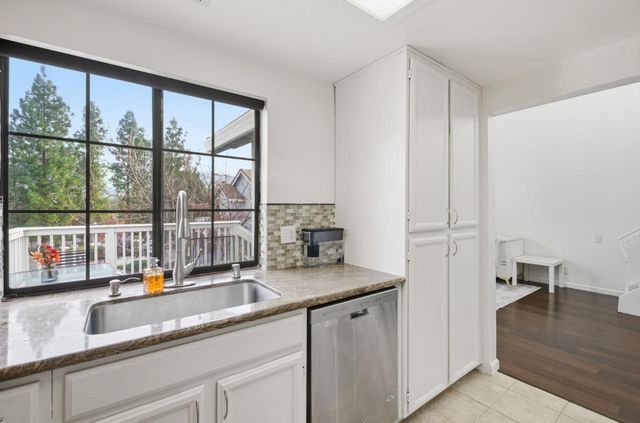 2732 Buena View Court, San Jose, CA 95121