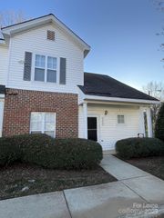 6377 Mallard View Lane, Charlotte, NC 28269