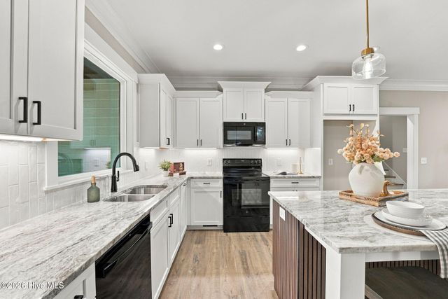 198 Banbridge Drive, West End, NC 27376