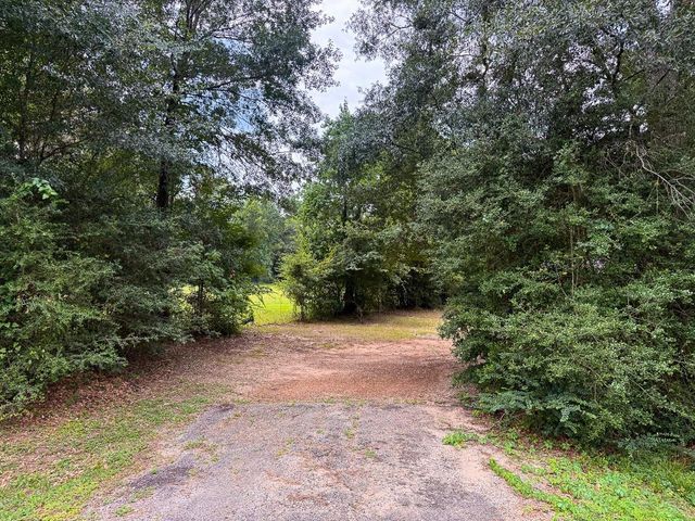 6304 Fm 1374, New Waverly, TX 77358