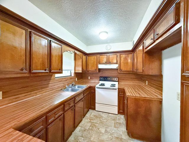 6304 Fm 1374, New Waverly, TX 77358