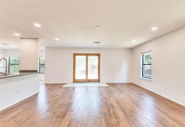 1200 Del Roy DR, Cedar Park, TX 78613