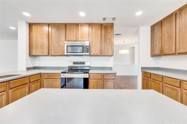 1200 Del Roy DR, Cedar Park, TX 78613