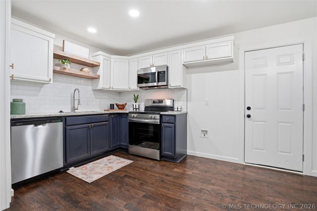 1810 S Hudson Avenue, Tulsa, OK 74112