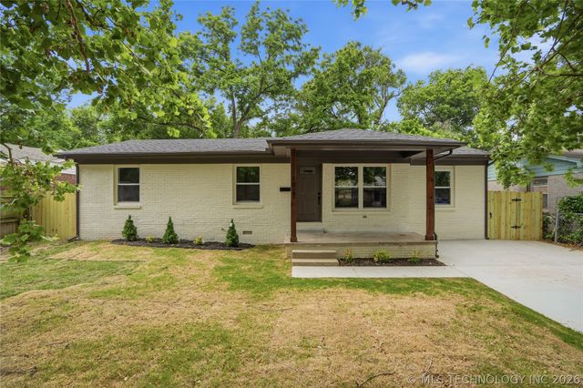 1810 S Hudson Avenue, Tulsa, OK 74112