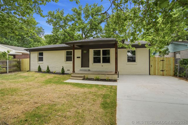 1810 S Hudson Avenue, Tulsa, OK 74112