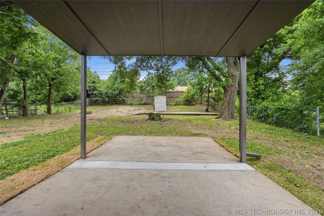 1810 S Hudson Avenue, Tulsa, OK 74112