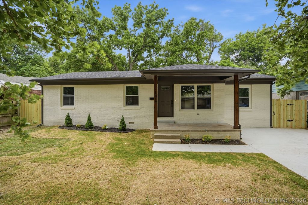 1810 S Hudson Avenue, Tulsa, OK 74112