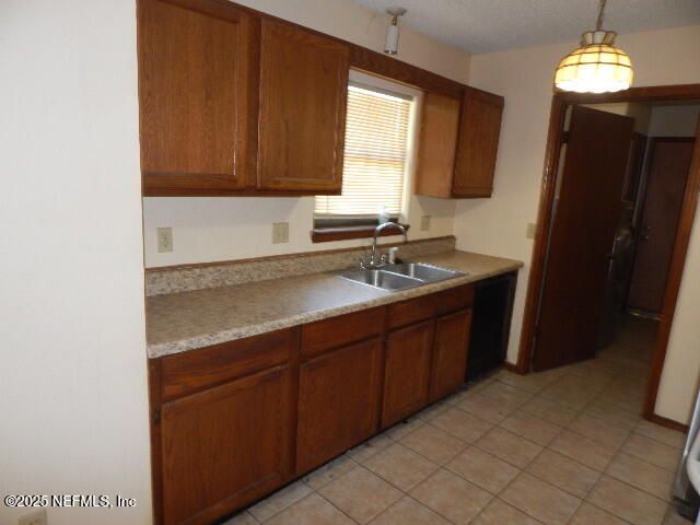 590 CONSTITUTION Drive, Orange Park, FL 32073
