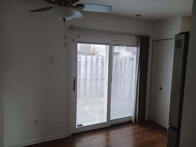 6070 Pennsylvania Drive, Merrillville, IN 46410