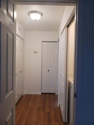 6070 Pennsylvania Drive, Merrillville, IN 46410