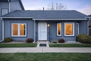 6070 Pennsylvania Drive, Merrillville, IN 46410