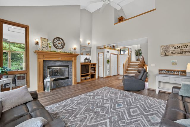 3587 NW 92nd Place, Polk City, IA 50226