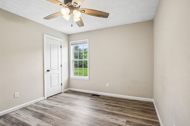 318 Cayenne Rd, Bell Buckle, TN 37020
