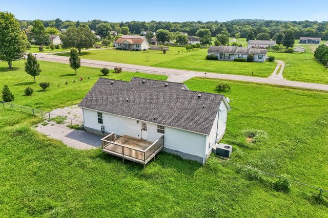 318 Cayenne Rd, Bell Buckle, TN 37020