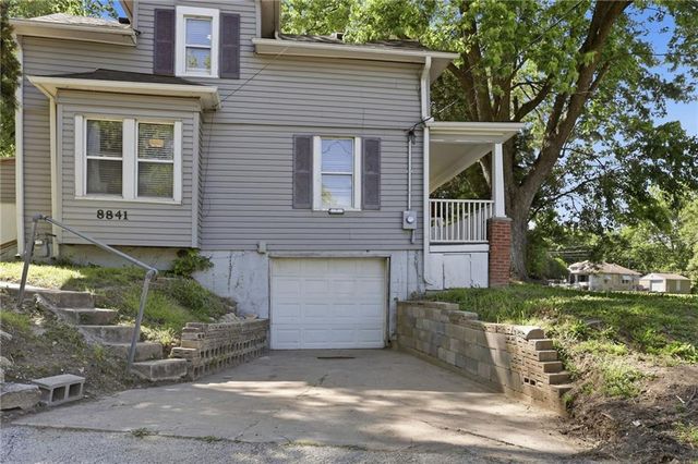 8841 E Winner Road, Independence, MO 64053