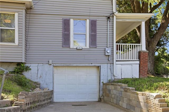 8841 E Winner Road, Independence, MO 64053