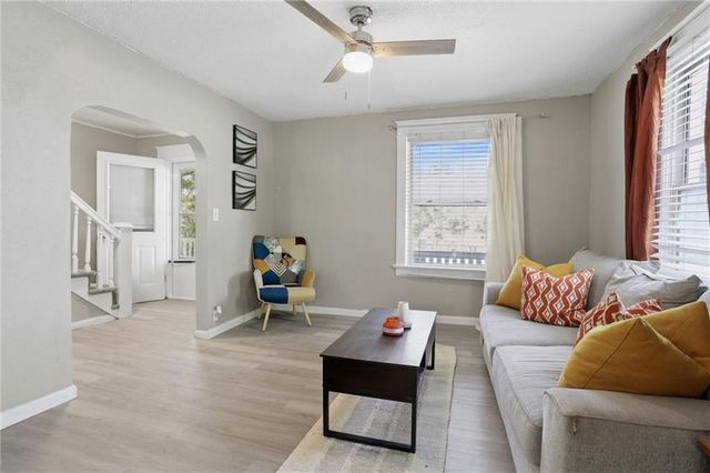 8841 E Winner Road, Independence, MO 64053