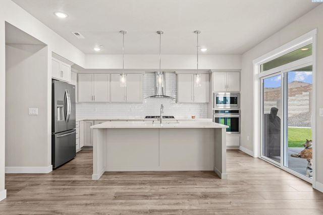 4182 Potlatch St, Richland, WA 99352