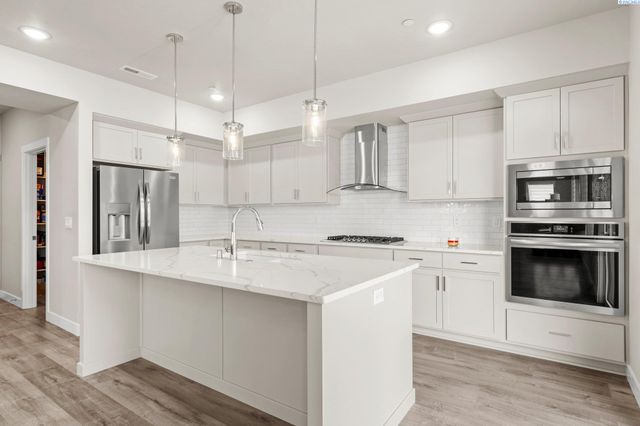 4182 Potlatch St, Richland, WA 99352