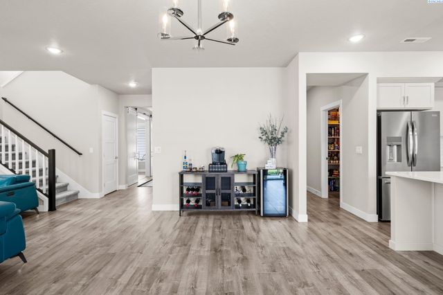 4182 Potlatch St, Richland, WA 99352