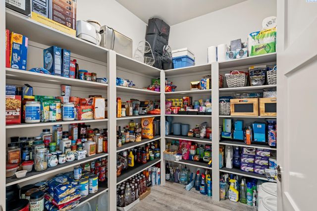 4182 Potlatch St, Richland, WA 99352