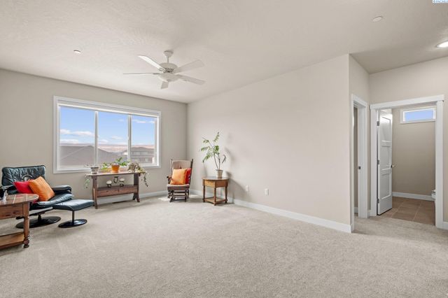 4182 Potlatch St, Richland, WA 99352