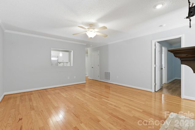 188 39th Avenue Court NW, Hickory, NC 28601