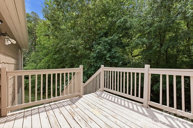 188 39th Avenue Court NW, Hickory, NC 28601