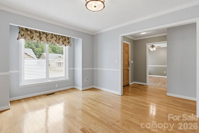 188 39th Avenue Court NW, Hickory, NC 28601