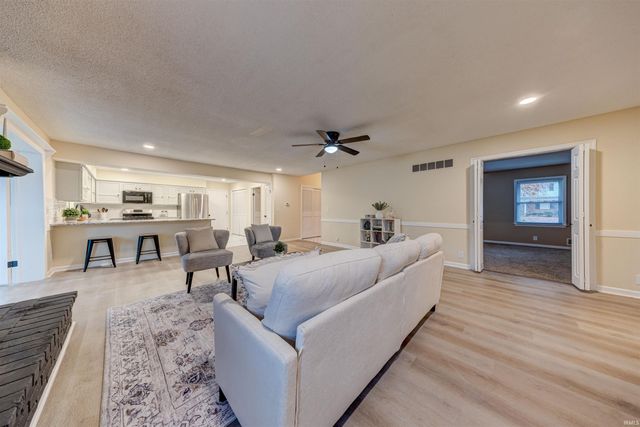 5732 E Sycamore Street, Evansville, IN 47715