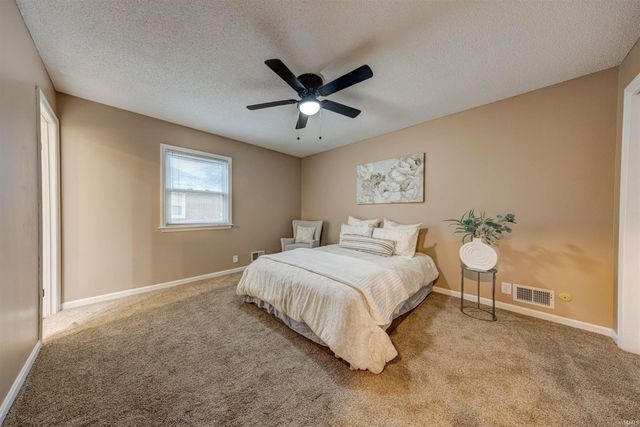 5732 E Sycamore Street, Evansville, IN 47715